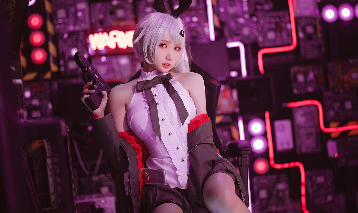 Coser@瓜希酱 – 少女前线 FN-57 Five-seveN Part 3