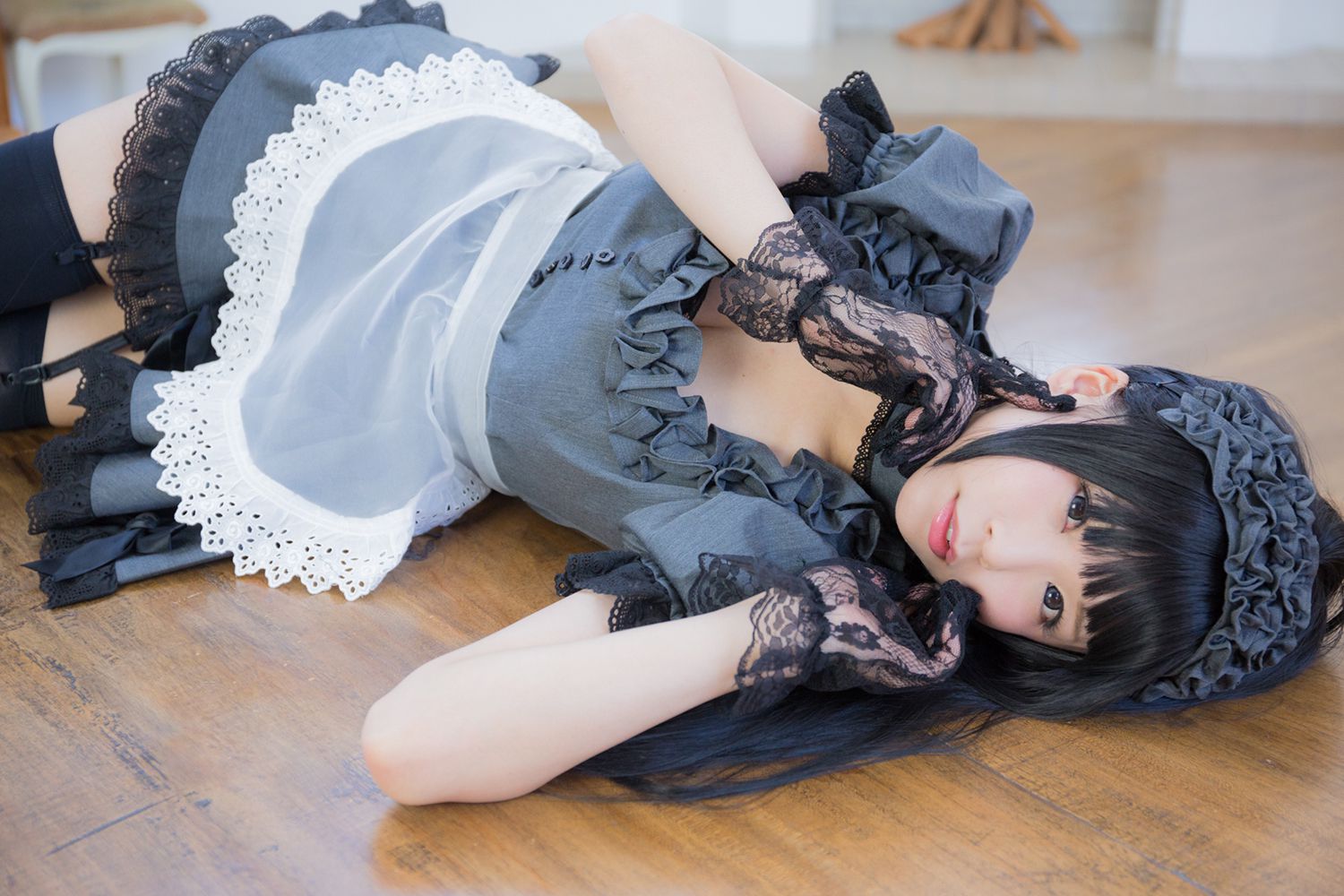 Coser@Akira Gray Maid Doll Part 3