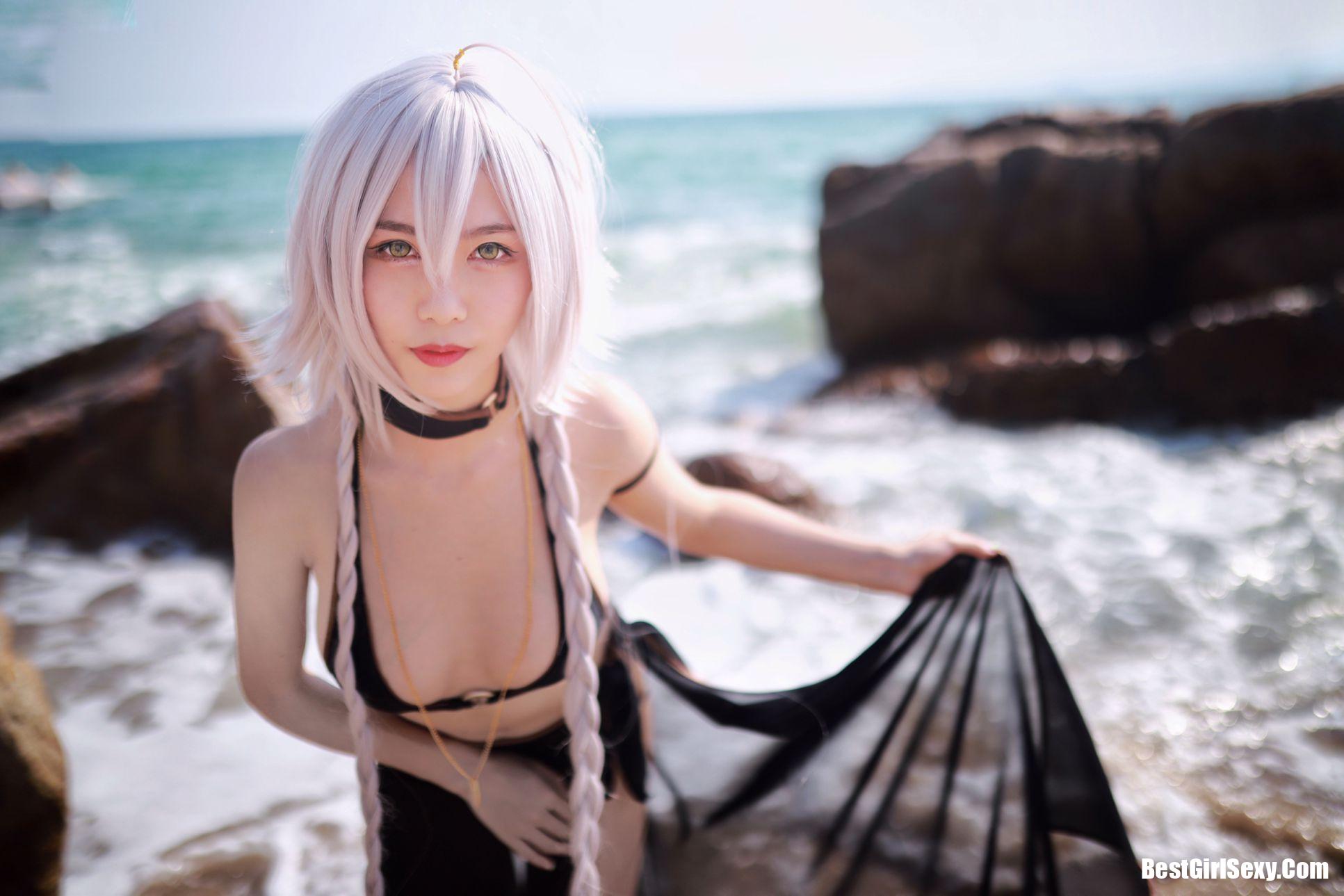 Coser@抖娘-利世 黑贞德泳装