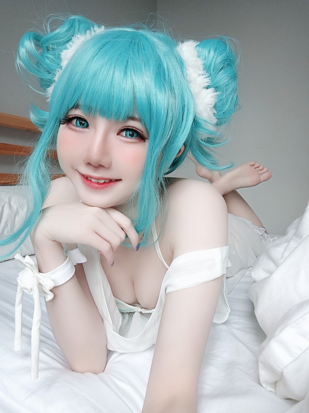 Sally Dorasnow - NO.24 Miku Bikini [108P]