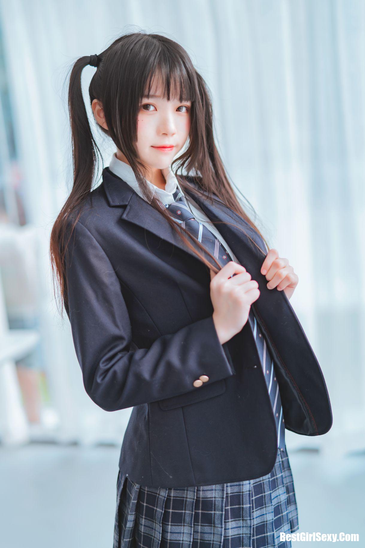 Coser@桜桃喵 Vol.082 桜桃未熟2 冬季制服丝秀