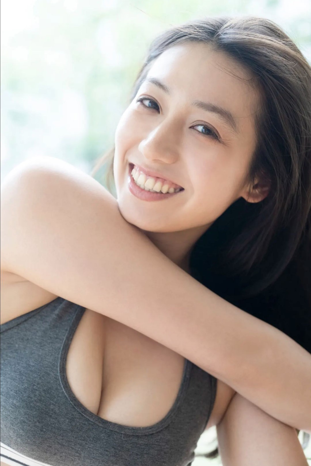 佐藤あいり 『艶めく素肌 vol.1』 [60P]