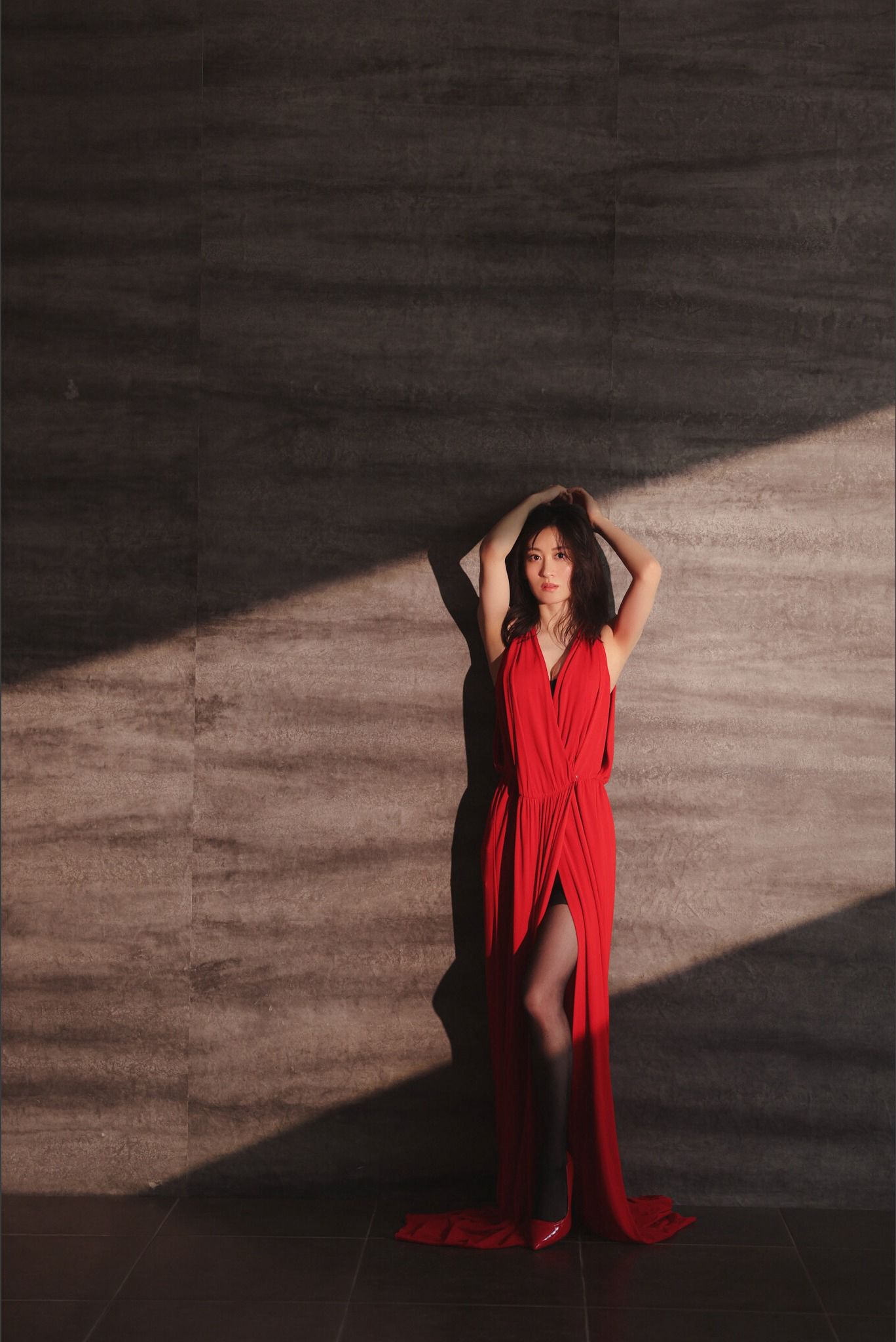 上西恵 「EDGE OF K」写真集 [74P]