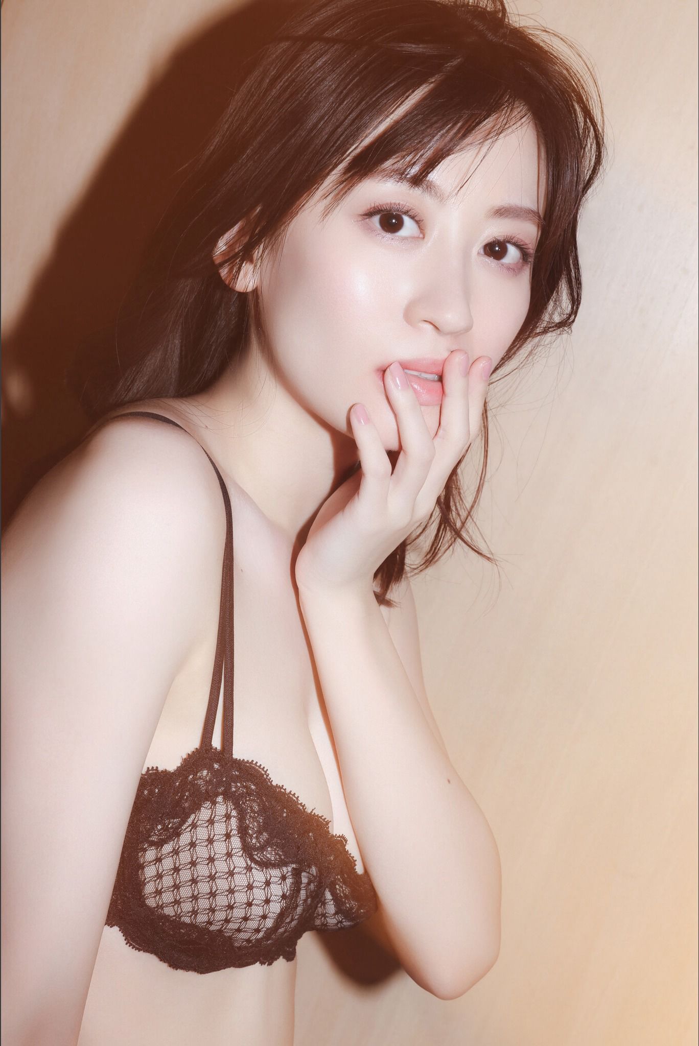 上西恵 「EDGE OF K」写真集 [74P]