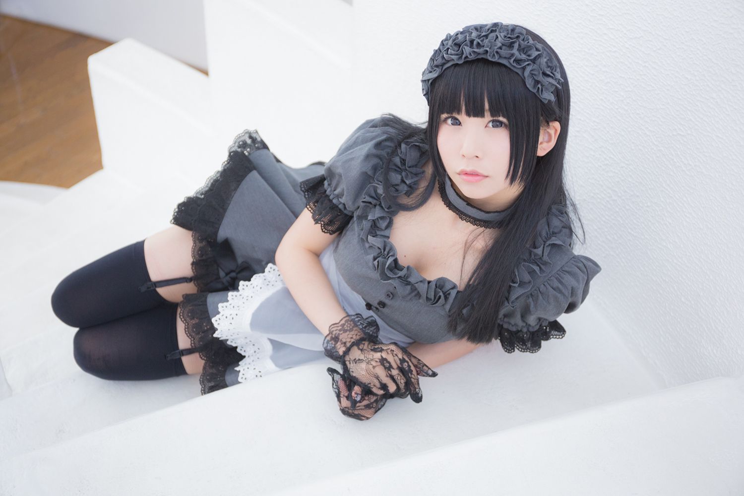 Coser@Akira Gray Maid Doll Part 3