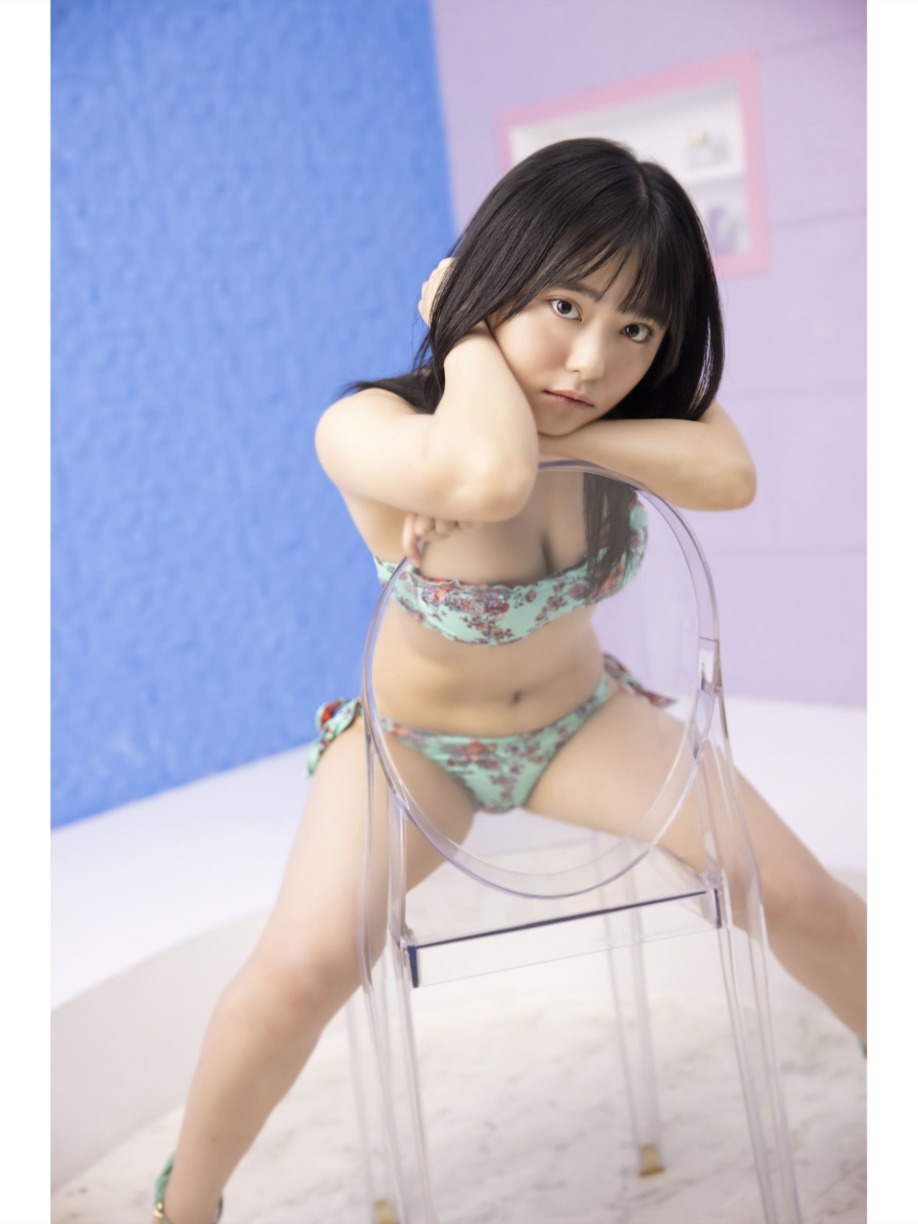 岡田彩夢 デジタル写真集 キミとキャンバスライフ [49P]