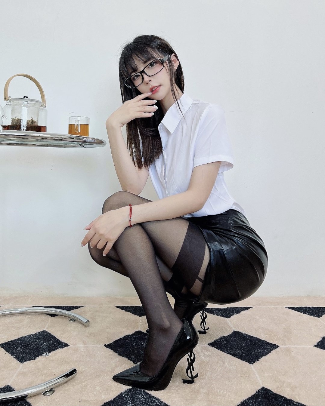 妮是老虎-陈妮妮UNI微密圈视图合集9 [130P]