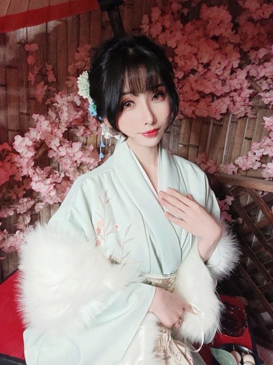 凉凉子温泉旅行 [31P]