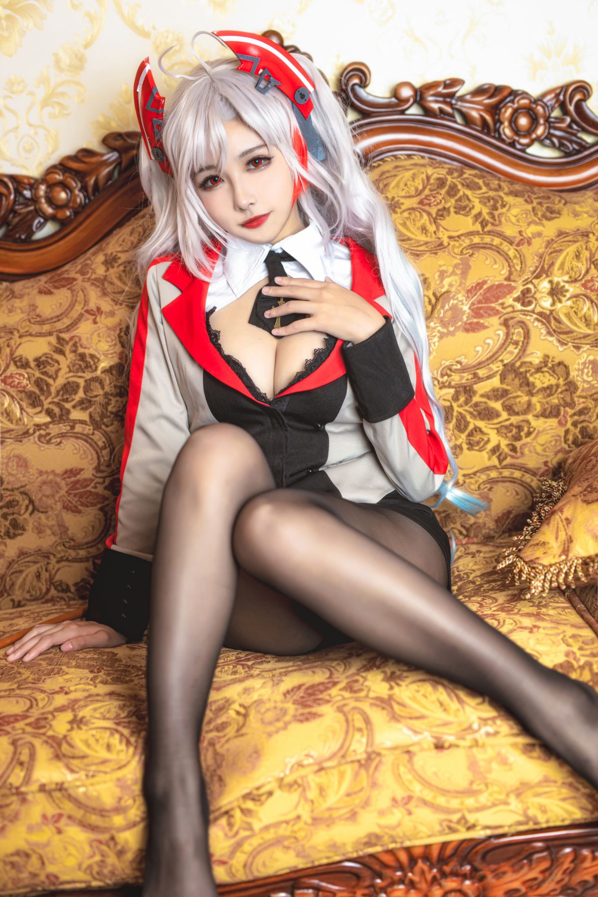 Coser@Momoko葵葵 教师