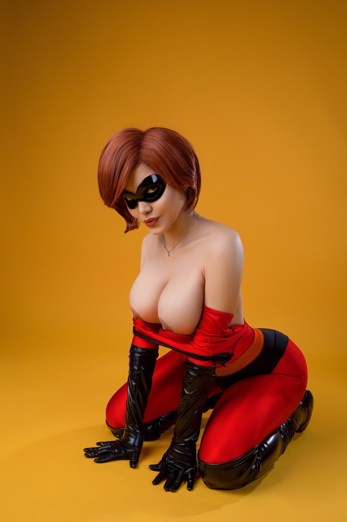 Kalinka Fox – Elastigirl [45P]