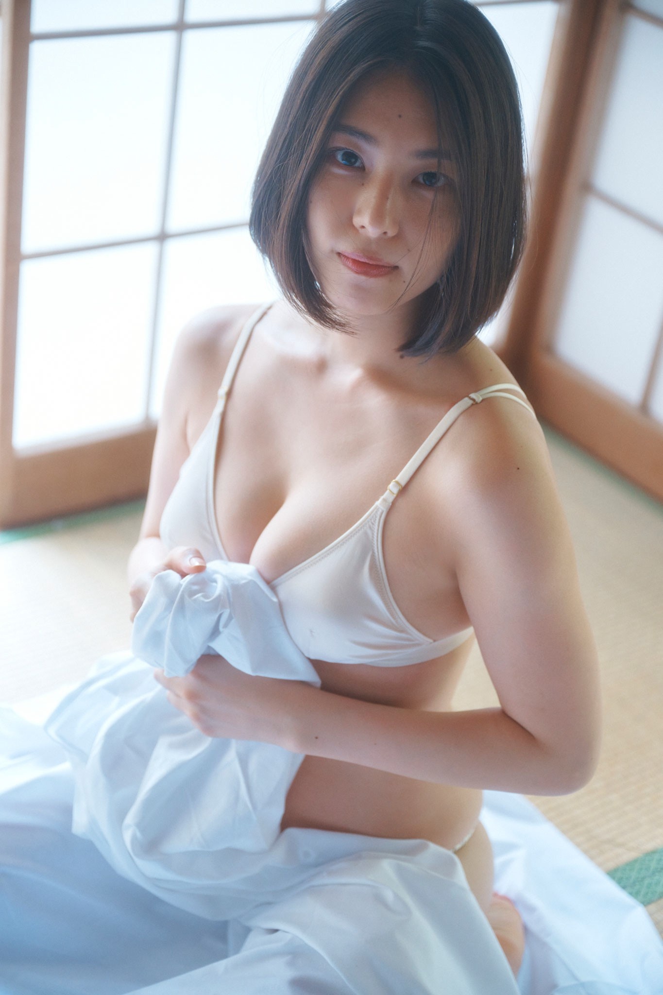 Iori Sagara 相楽伊織, SPA!デジタル写真集 「魅惑の曲線美」 Set.02 [47P]