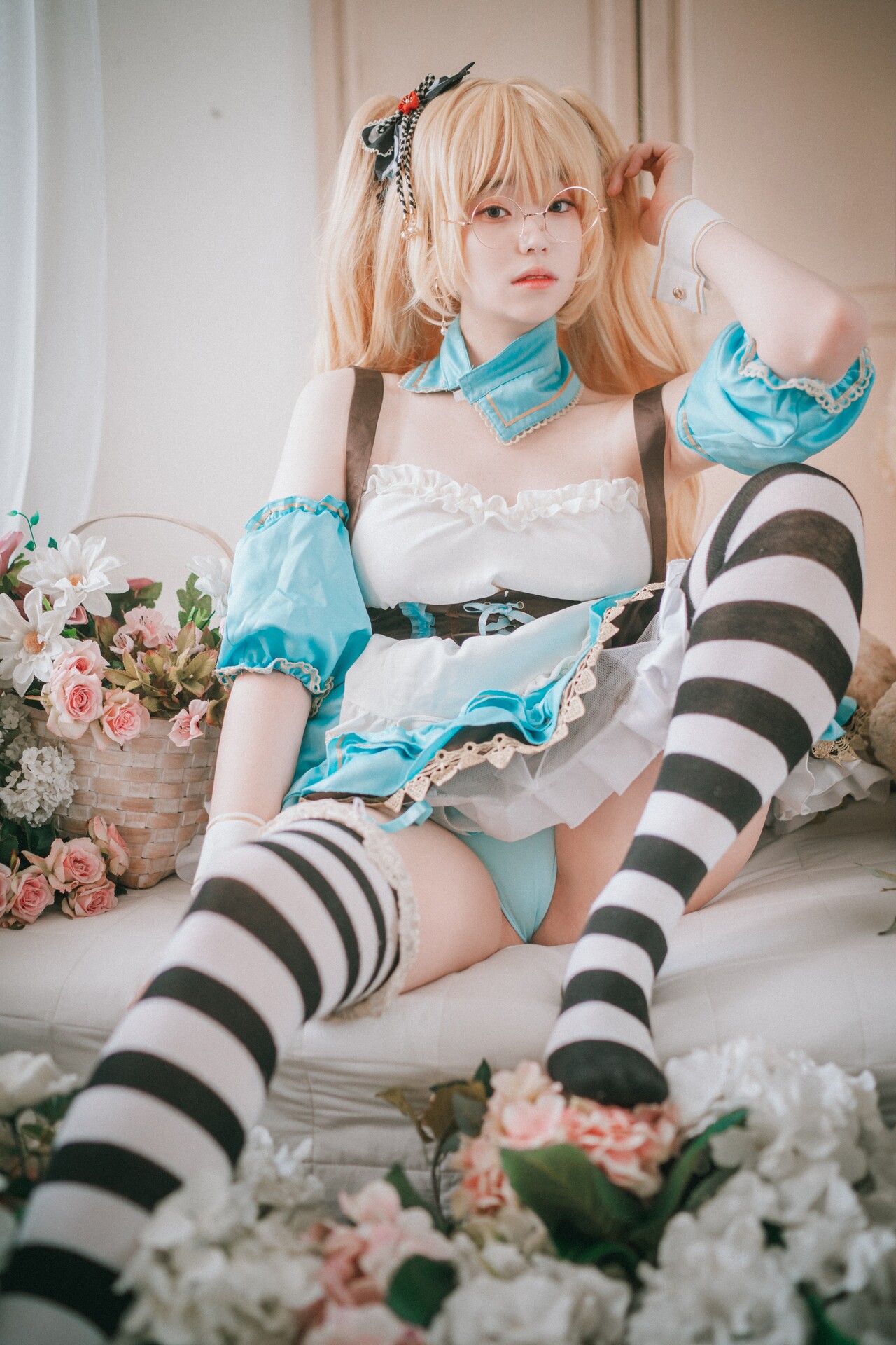 Bambi 밤비, [DJAWA] Alice in Glasses (Alice in Wonderland) [49P]