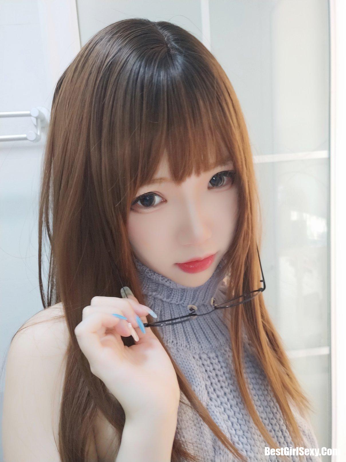 Coser@雪晴Astra Vol.021 黑丝漏背毛衣