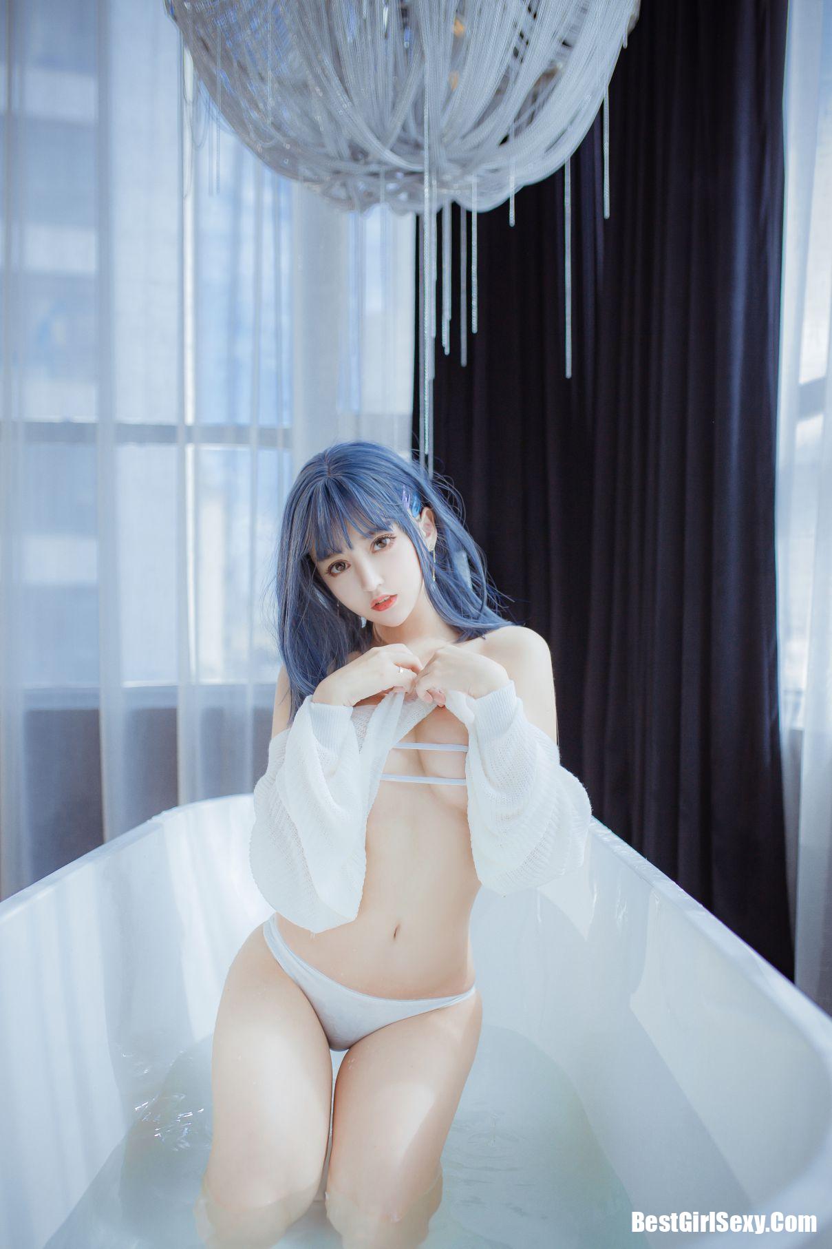 Coser@过期米线线喵 浴缸