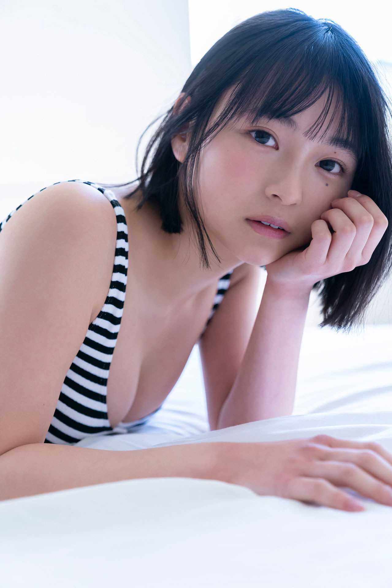 Mizuki Kirihara 桐原美月, ヤンマガデジタル写真集 YM2021年15号未公開カット