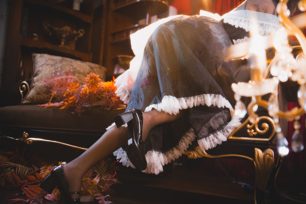 Coser@桜桃喵 – 透明女仆 Part 2