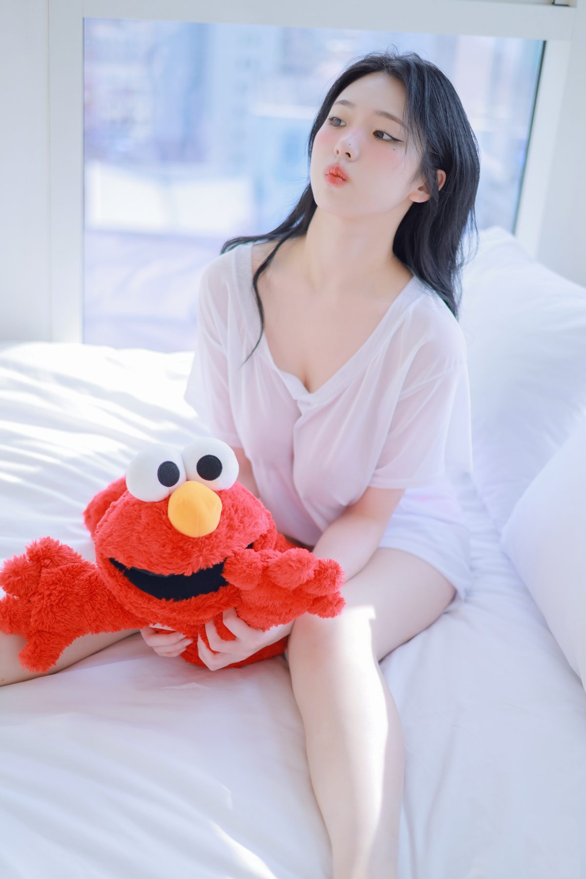 Naked – Yeon Woo 연우 Part1