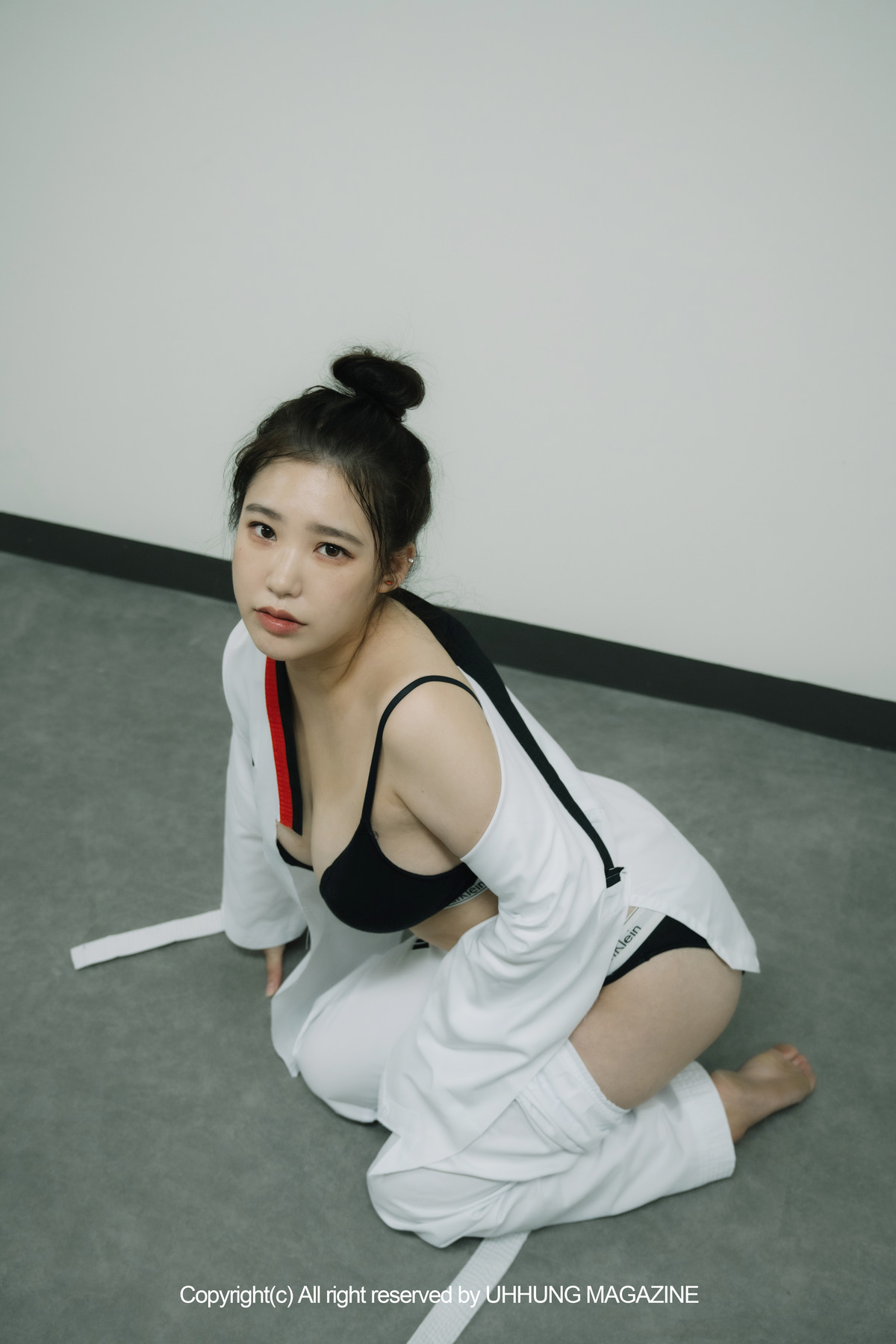 Jenn 젠, UHHUNG Magazine Vol.01 Taekwondo Set.03