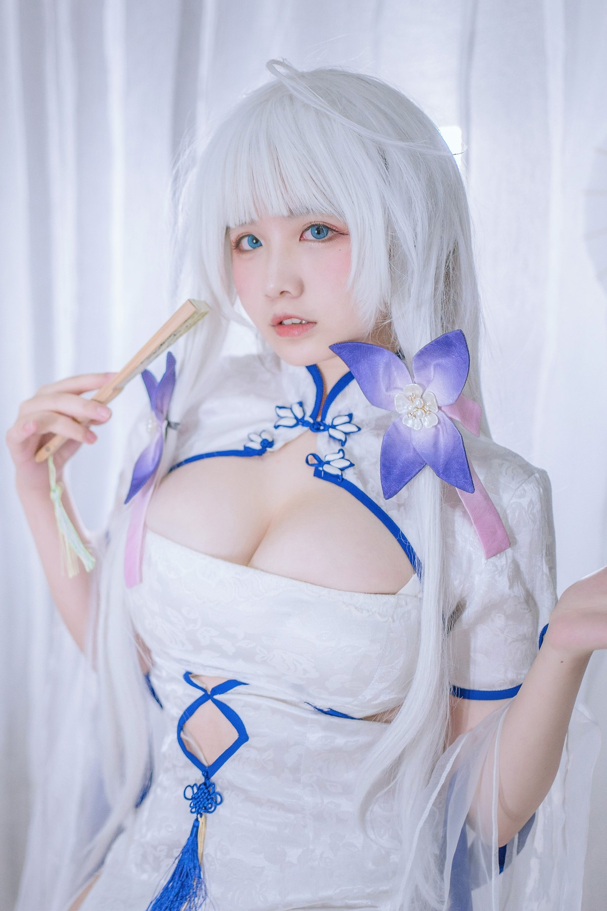 Cosplay 阿半今天很开心 光辉四散