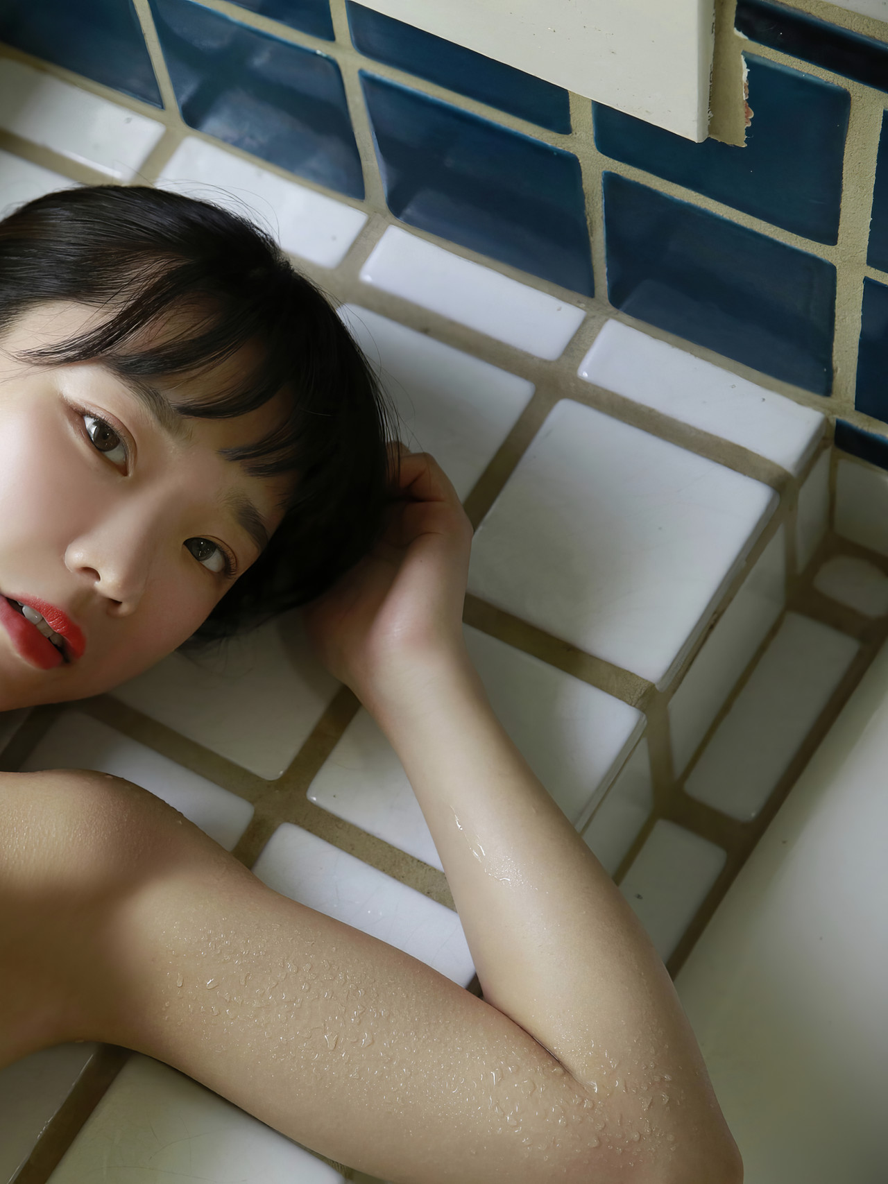 Marina Nagasawa 長澤茉里奈, YS-Web Vol.833 [最強合法ロリ巨乳、南国の休日!!!!] Set.01