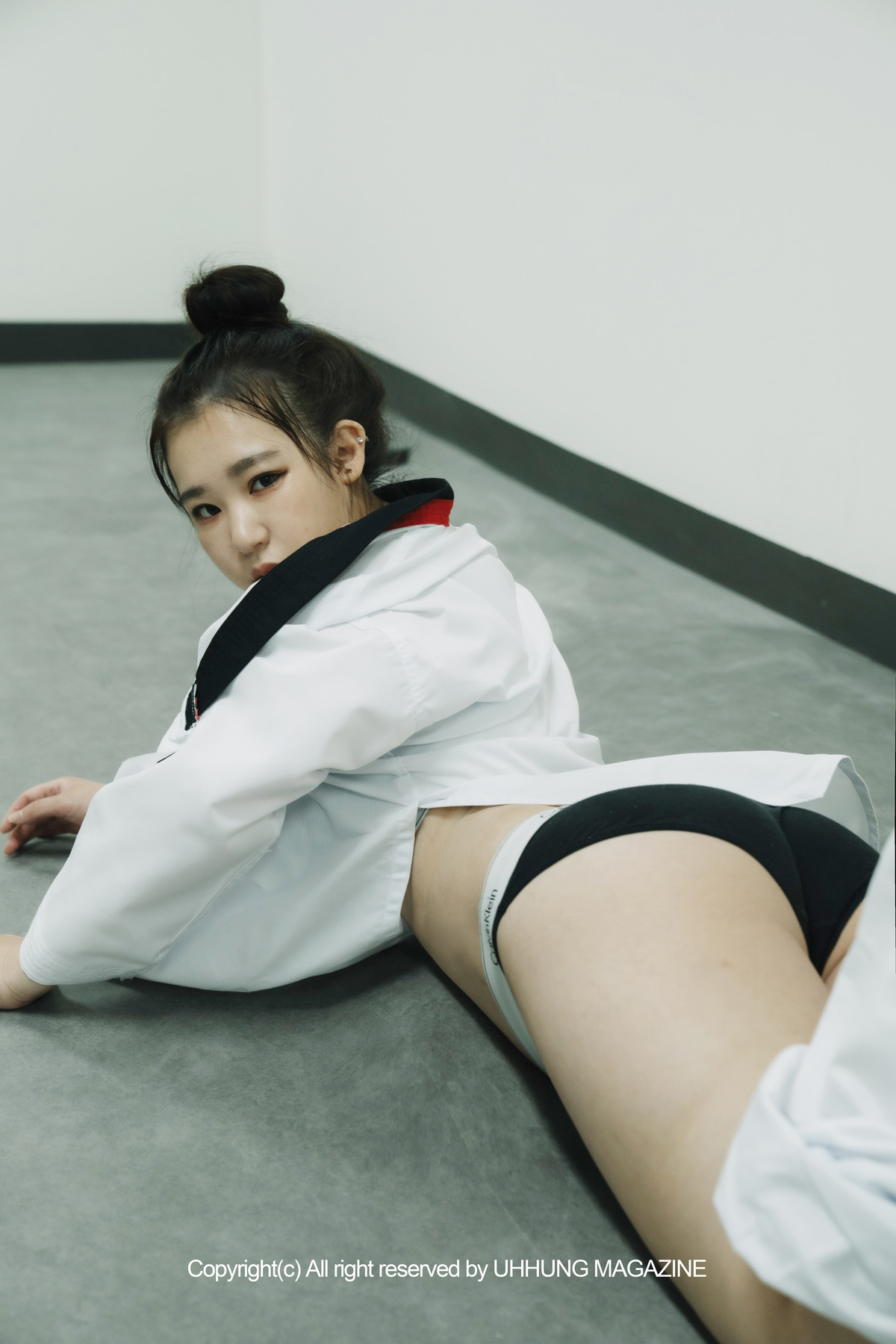 Jenn 젠, UHHUNG Magazine Vol.01 Taekwondo Set.03