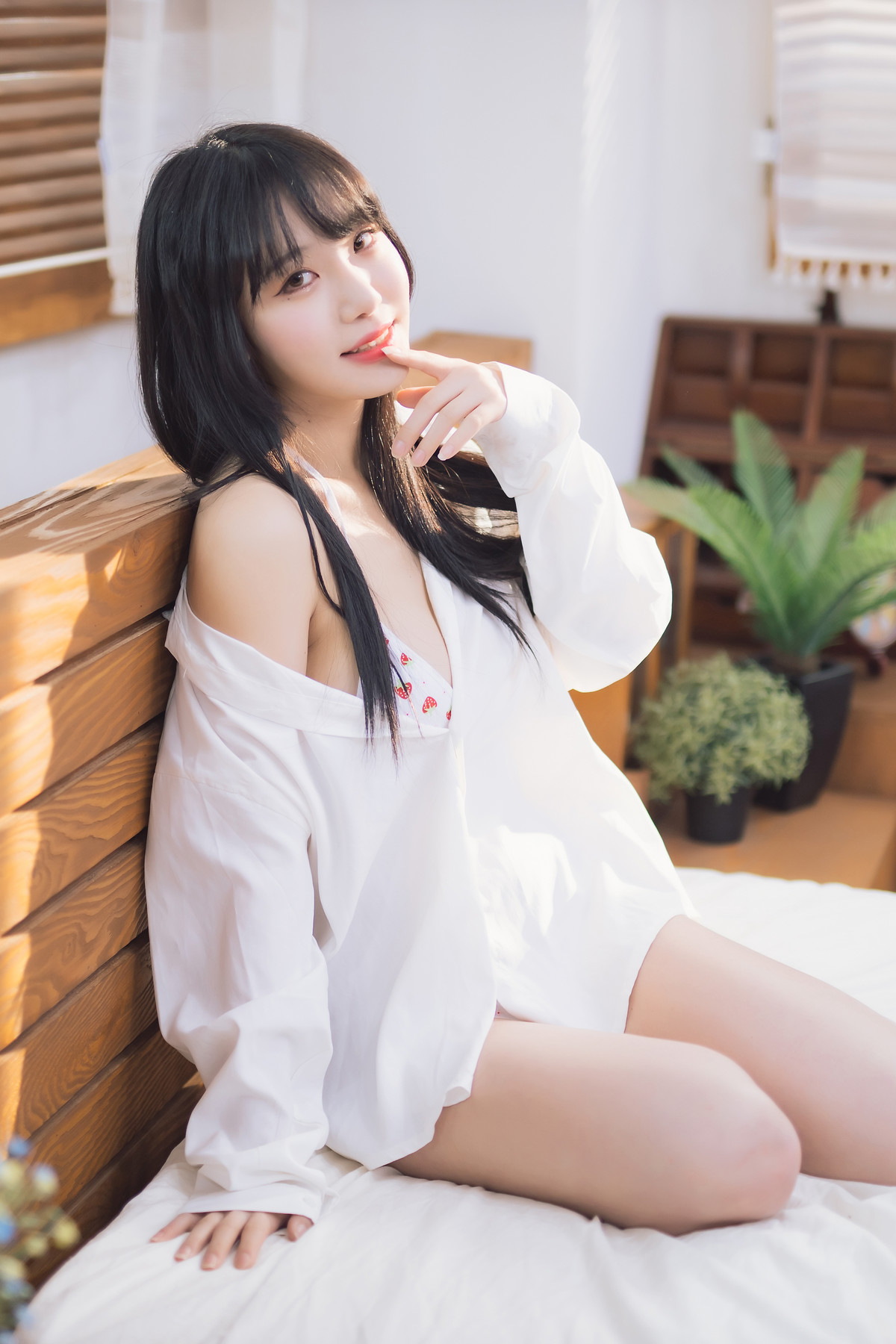 Sooflower 수련수련, Strawberry Photobook Set.01 19 Sooflower 수련수련, Strawberry Photobook Set.01