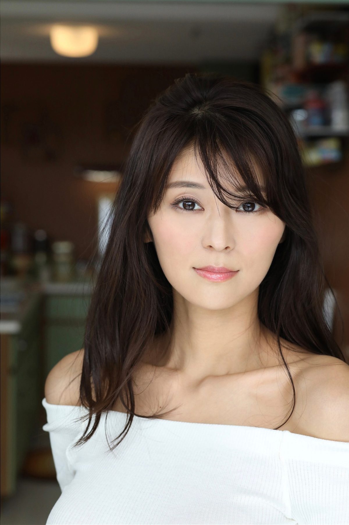 Yumi Higashino 东野佑美 – 大人っぽボディ