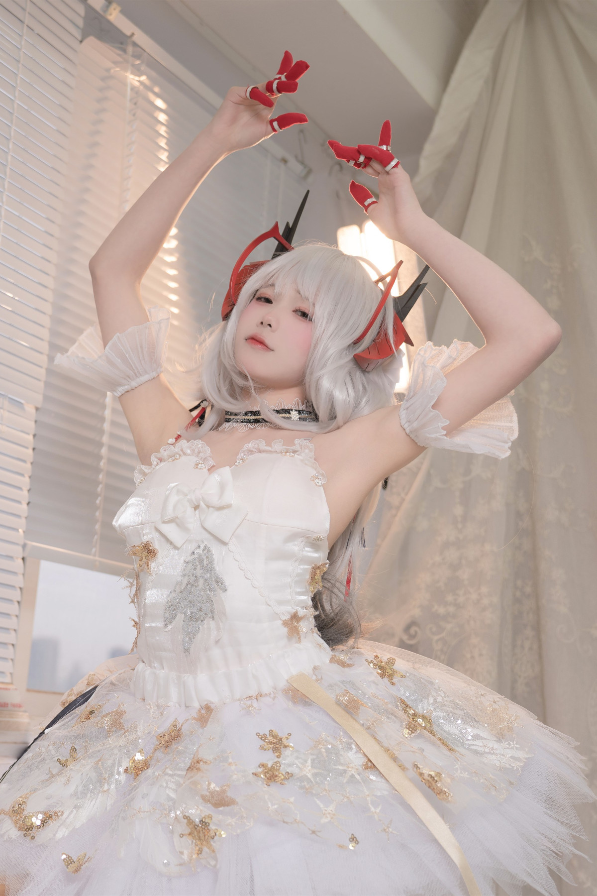 Cosplay 咬一口兔娘 天鹅之舞