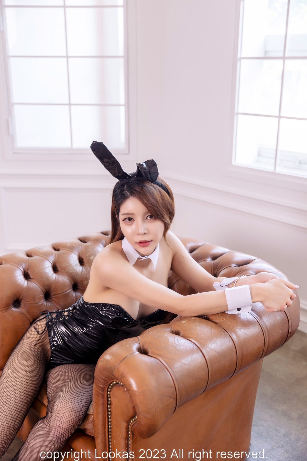 Banhee 반희, Lookas Vol.03 Photobook Set.02