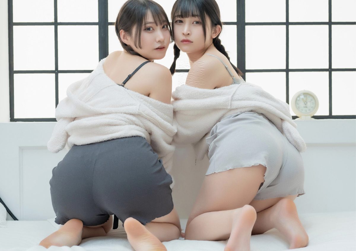 スカートを約100回めくれる本 Vol.27 水那しおね 芽衣 Part2