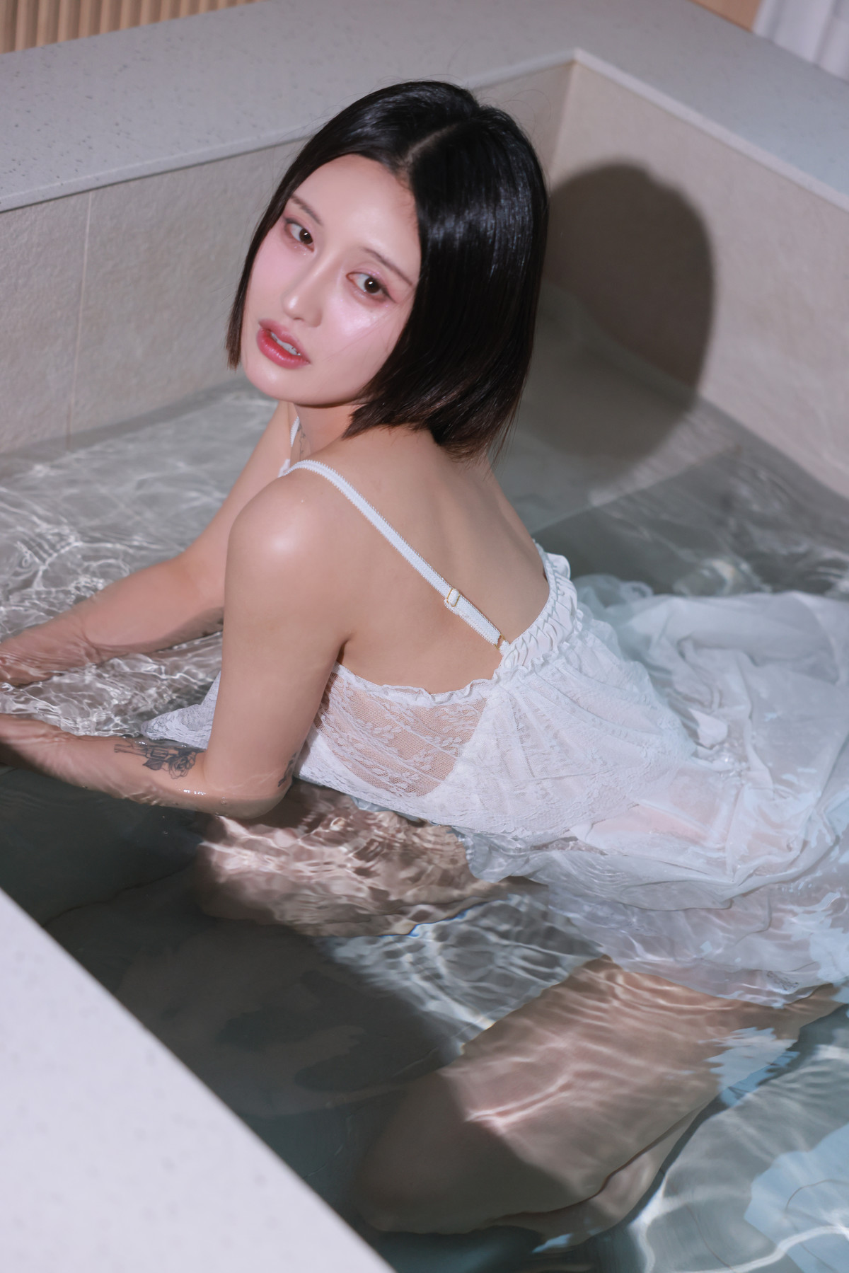 Yuze 유제, SWEETBOX Vol.35 OASIS Set.02
