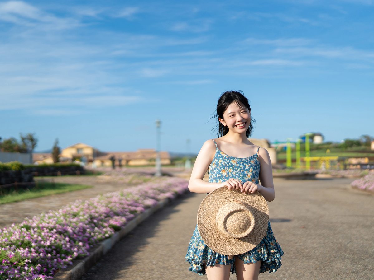 Komaki Mineshima 峰島こまき - ぜんぶ詰め込んで、夏