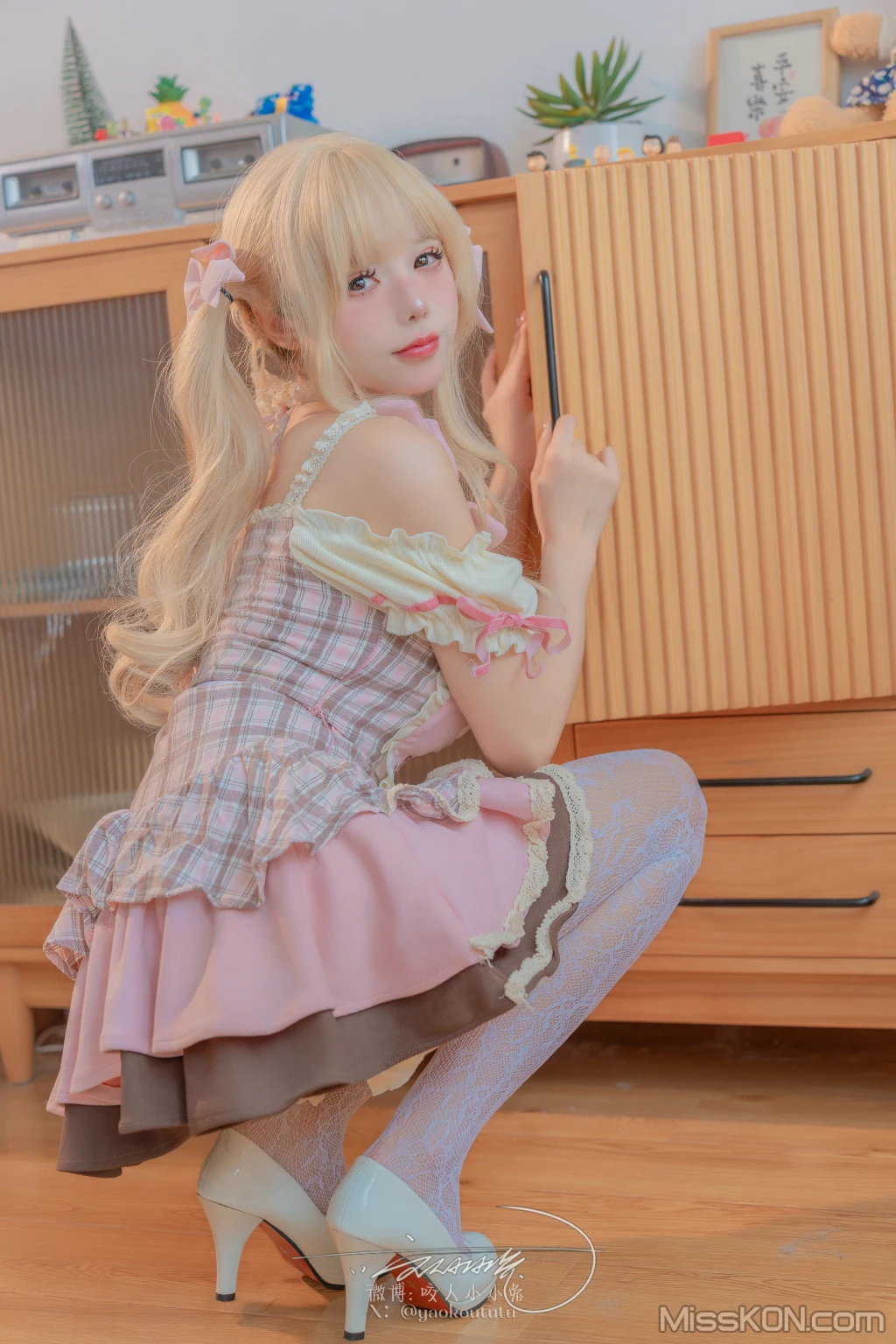 Coser@黏黏团子兔: 居家甜妹 超级敏感