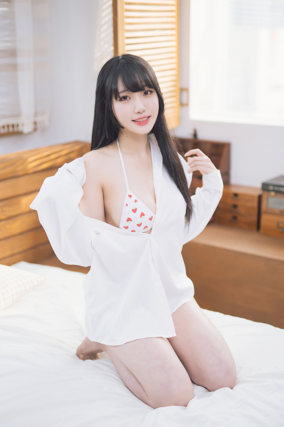 Sooflower 수련수련, Strawberry Photobook Set.01 13 Sooflower 수련수련, Strawberry Photobook Set.01