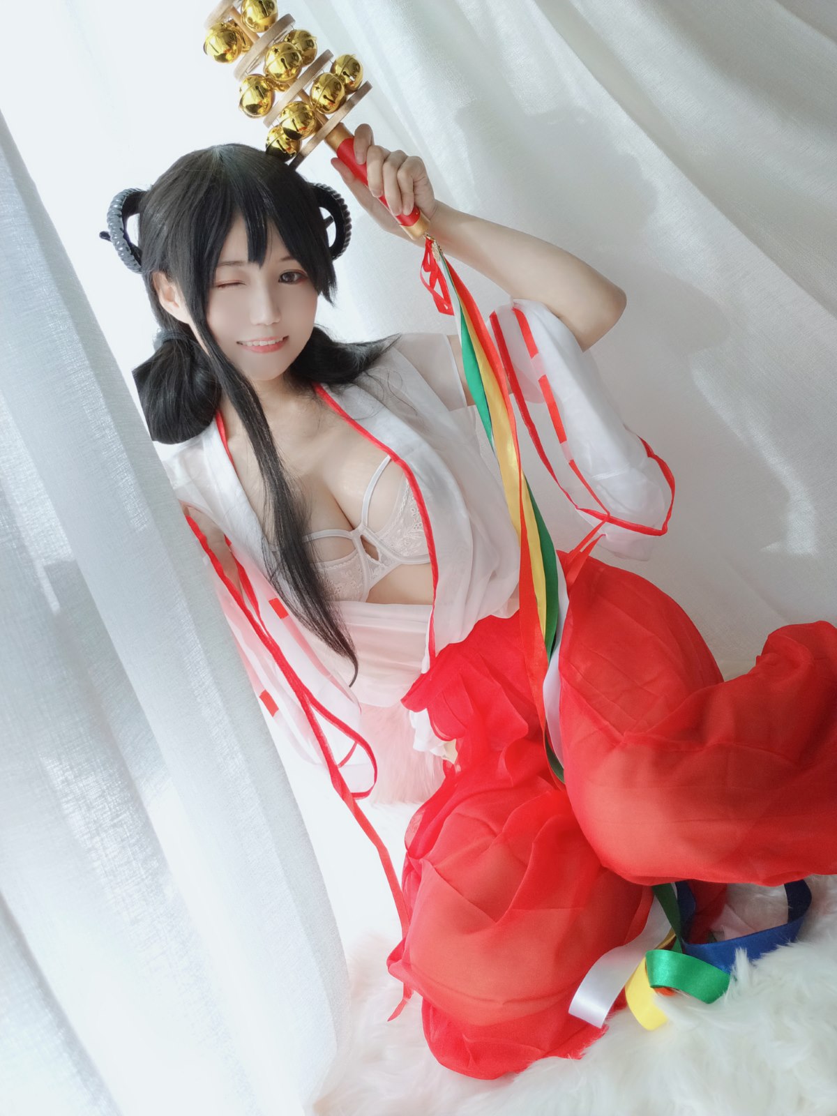 Coser@小仓千代w Vol.008 有点不对劲的巫女