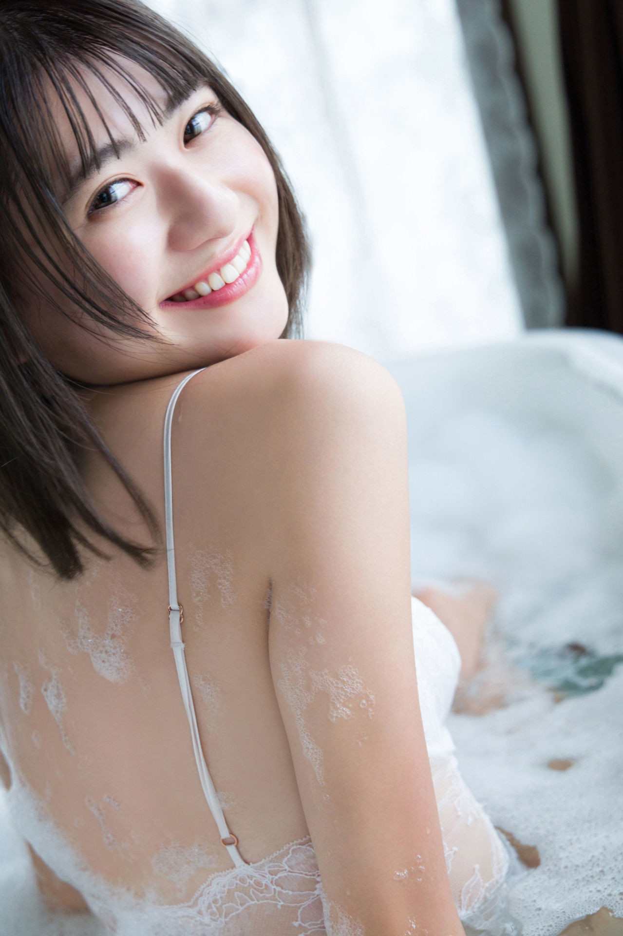 Minami Yamada 山田南実, 写真集 アナザーバージョン 『Real』 Set.04