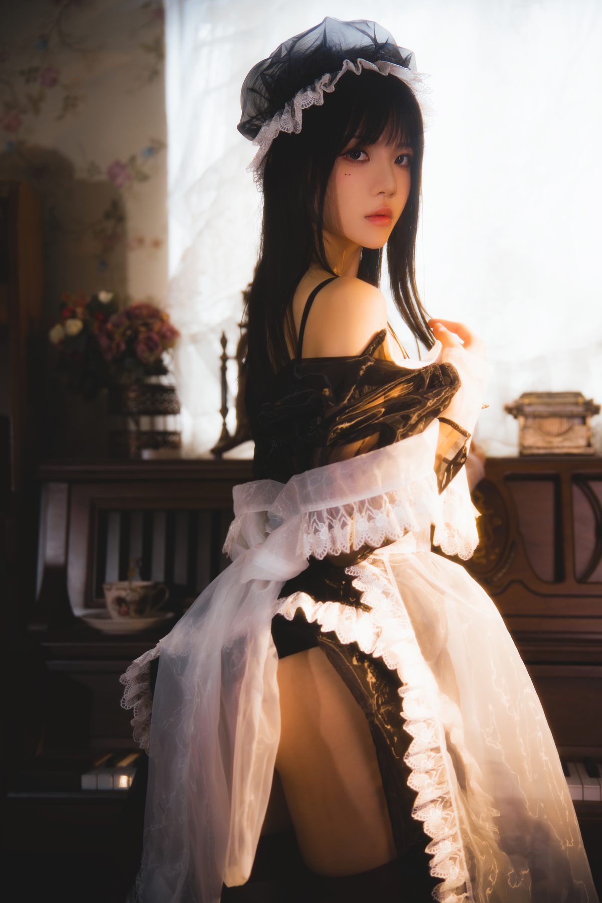 Coser@桜桃喵 – 透明女仆 Part 2
