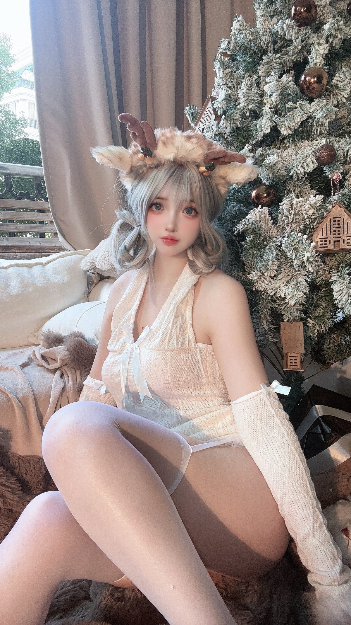 Coser@疯猫ss – 圣诞特典And白色毛衣 Part2