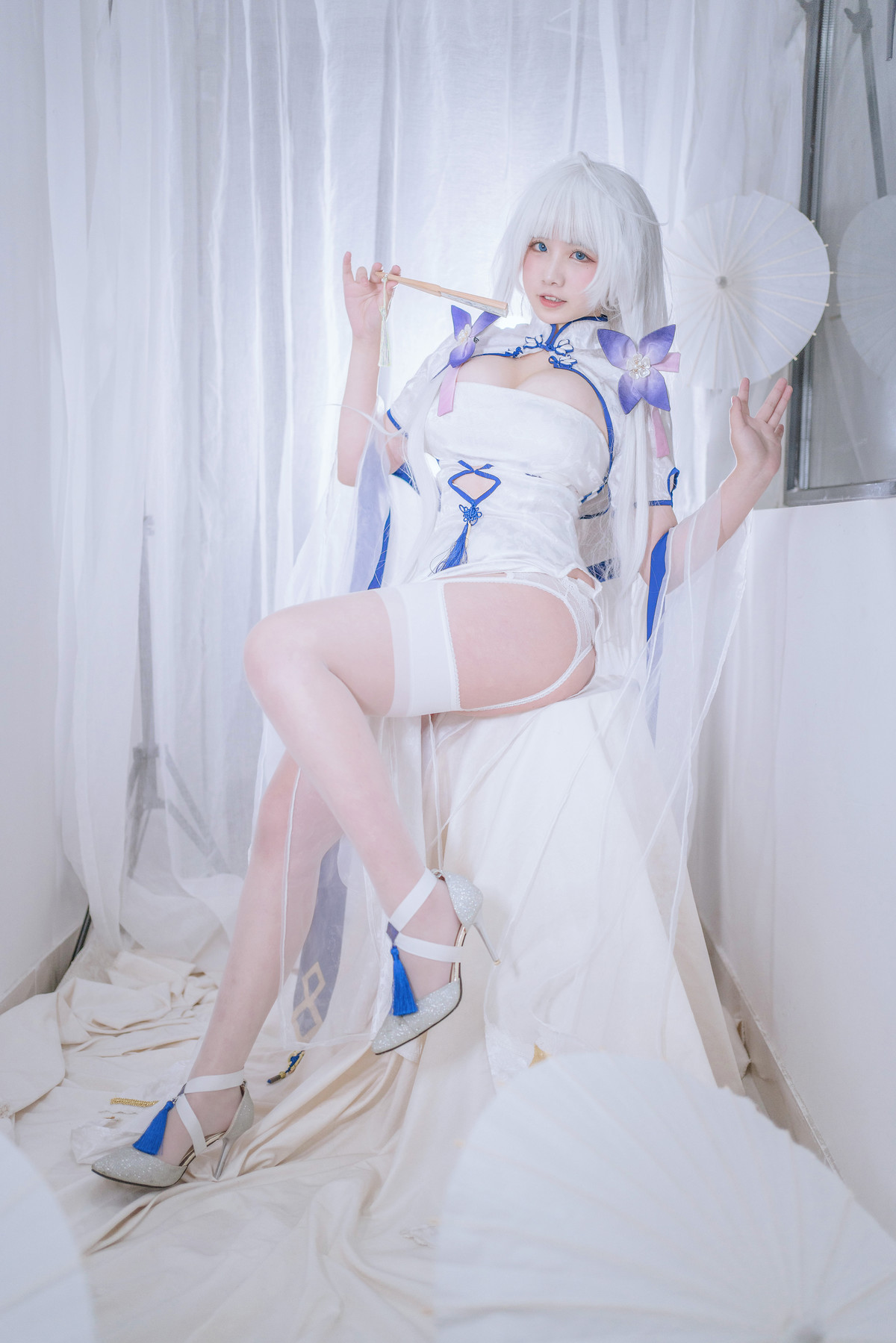 Cosplay 阿半今天很开心 光辉四散