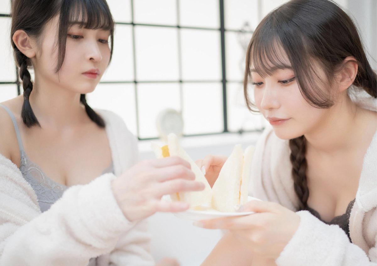 スカートを約100回めくれる本 Vol.27 水那しおね 芽衣 Part3