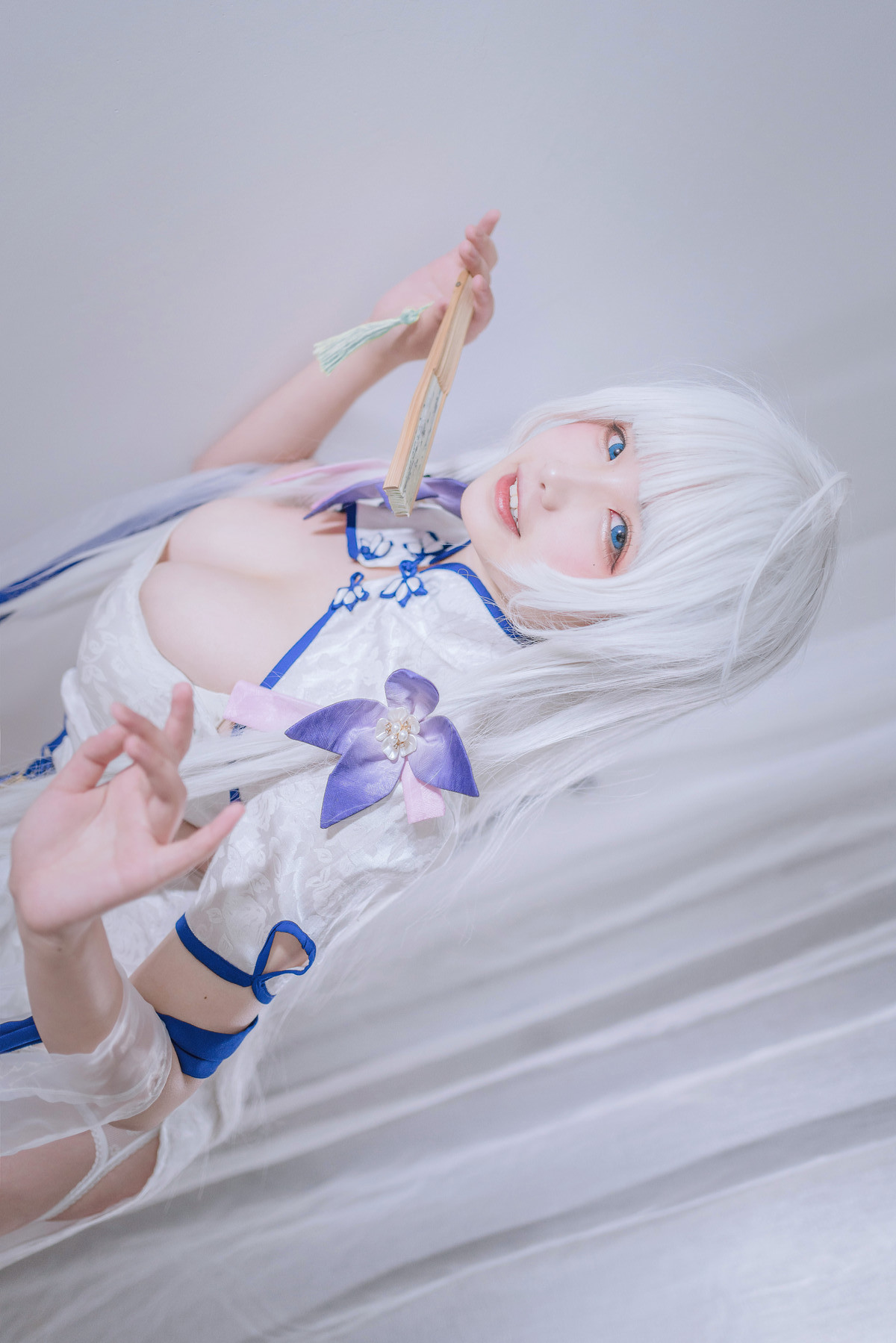 Cosplay 阿半今天很开心 光辉四散