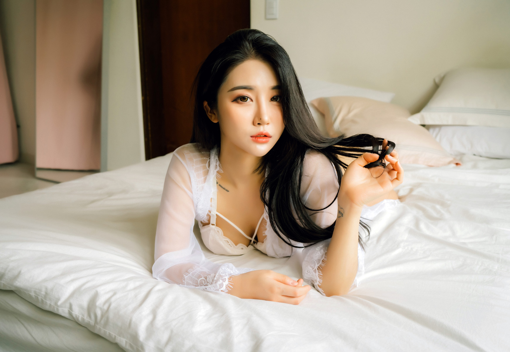 Bomi 보미 x Zia 지아, [Moon Night Snap] Together Vol.02 – Set.01