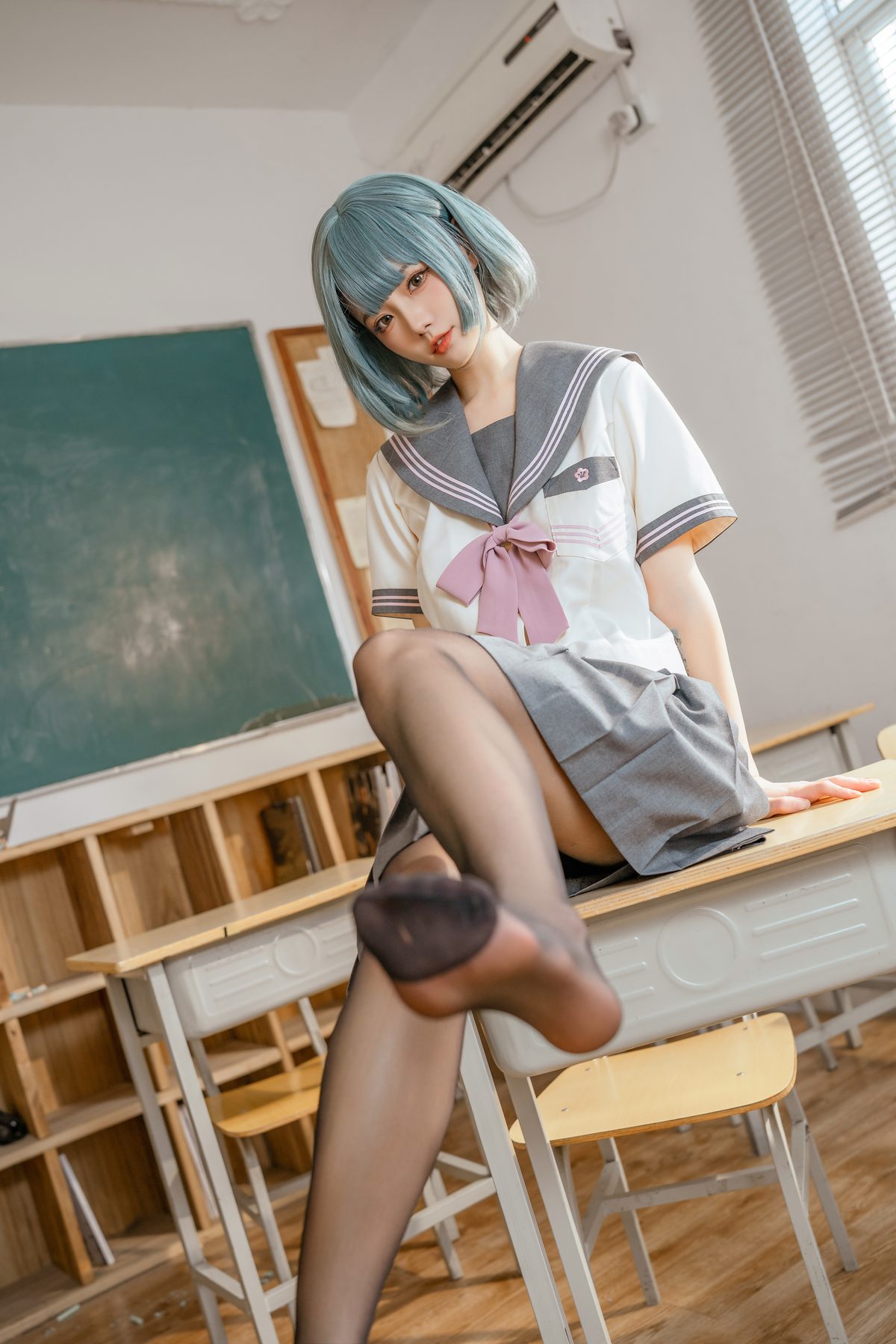 Coser@桃良阿宅 – 不良JK Part 5