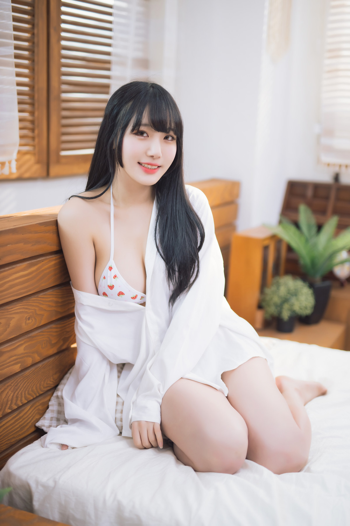 Sooflower 수련수련, Strawberry Photobook Set.01 14 Sooflower 수련수련, Strawberry Photobook Set.01