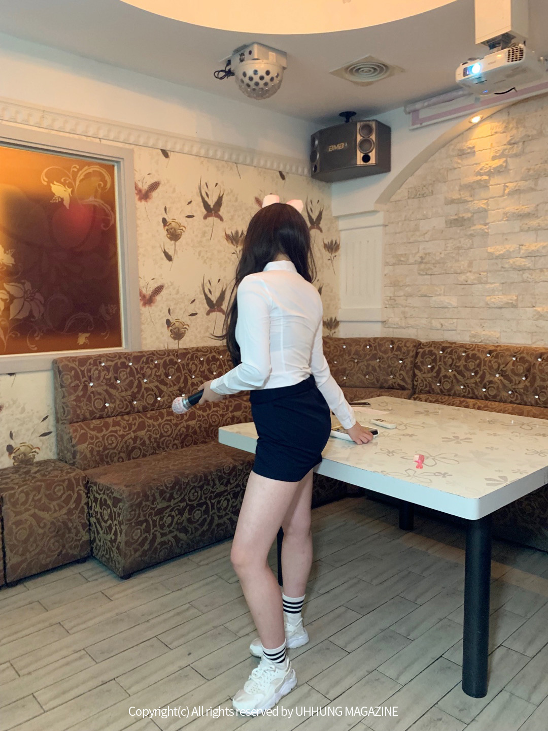 Hyejung 혜정, UHHUNG Magazine Vol.01 Karaoke Set.01