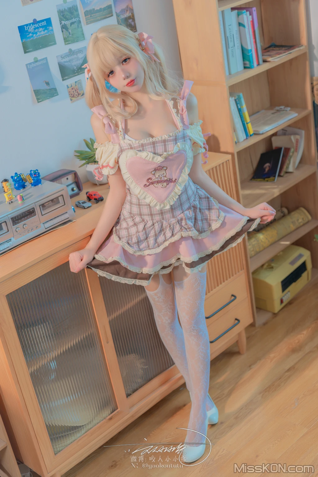 Coser@黏黏团子兔: 居家甜妹 超级敏感