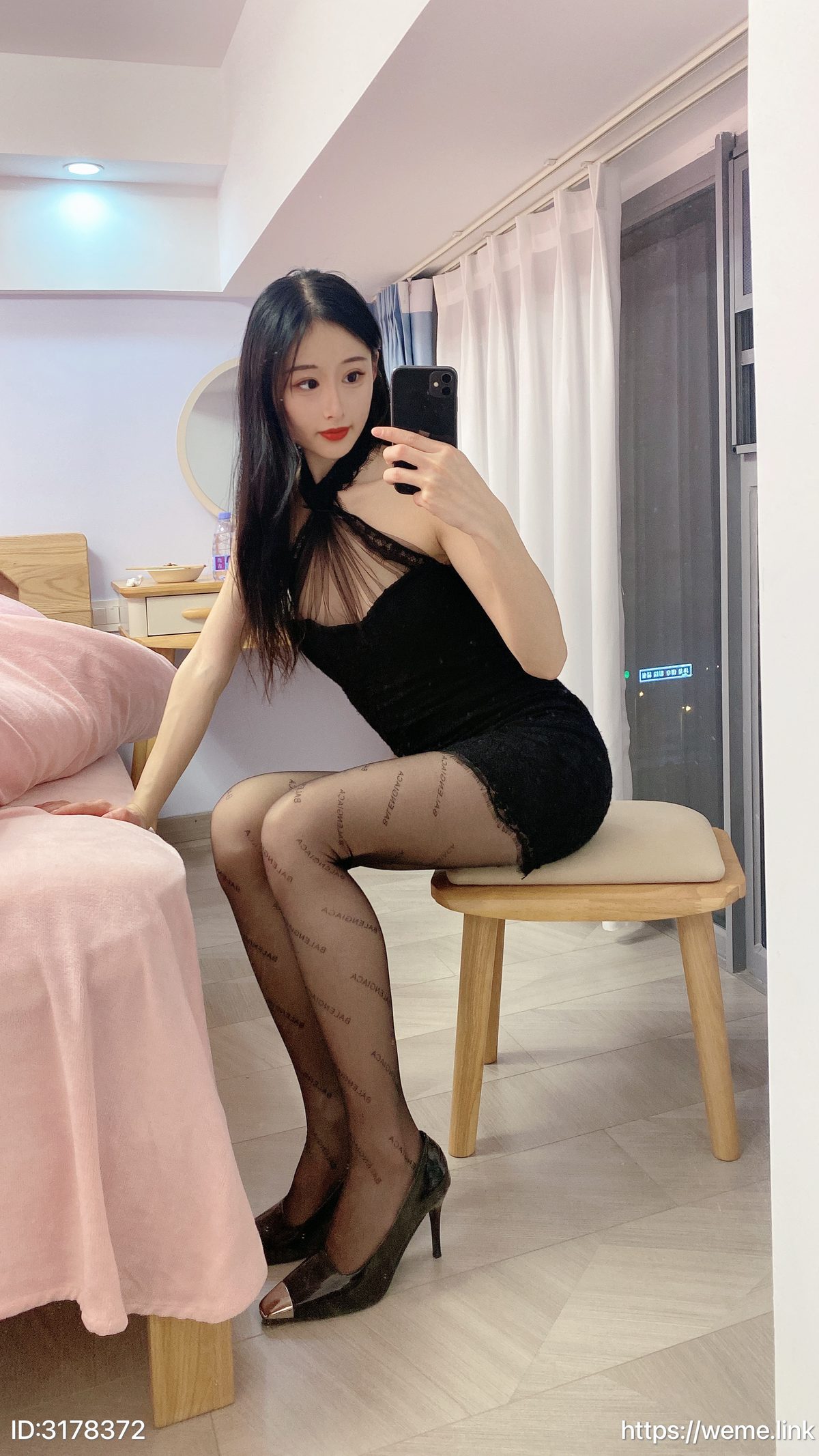 Xiao Meng Ko 小萌子 – 字母黑丝 13 Xiao Meng Ko 小萌子 – 字母黑丝
