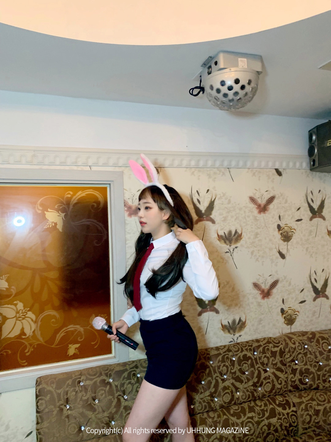 Hyejung 혜정, UHHUNG Magazine Vol.01 Karaoke Set.01