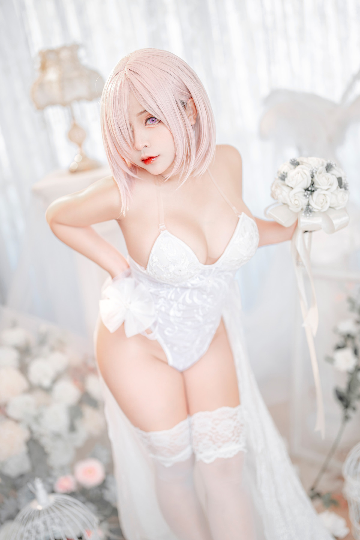 Cosplay SayoMomo小桃 Mashu White Lingerie Body Oil