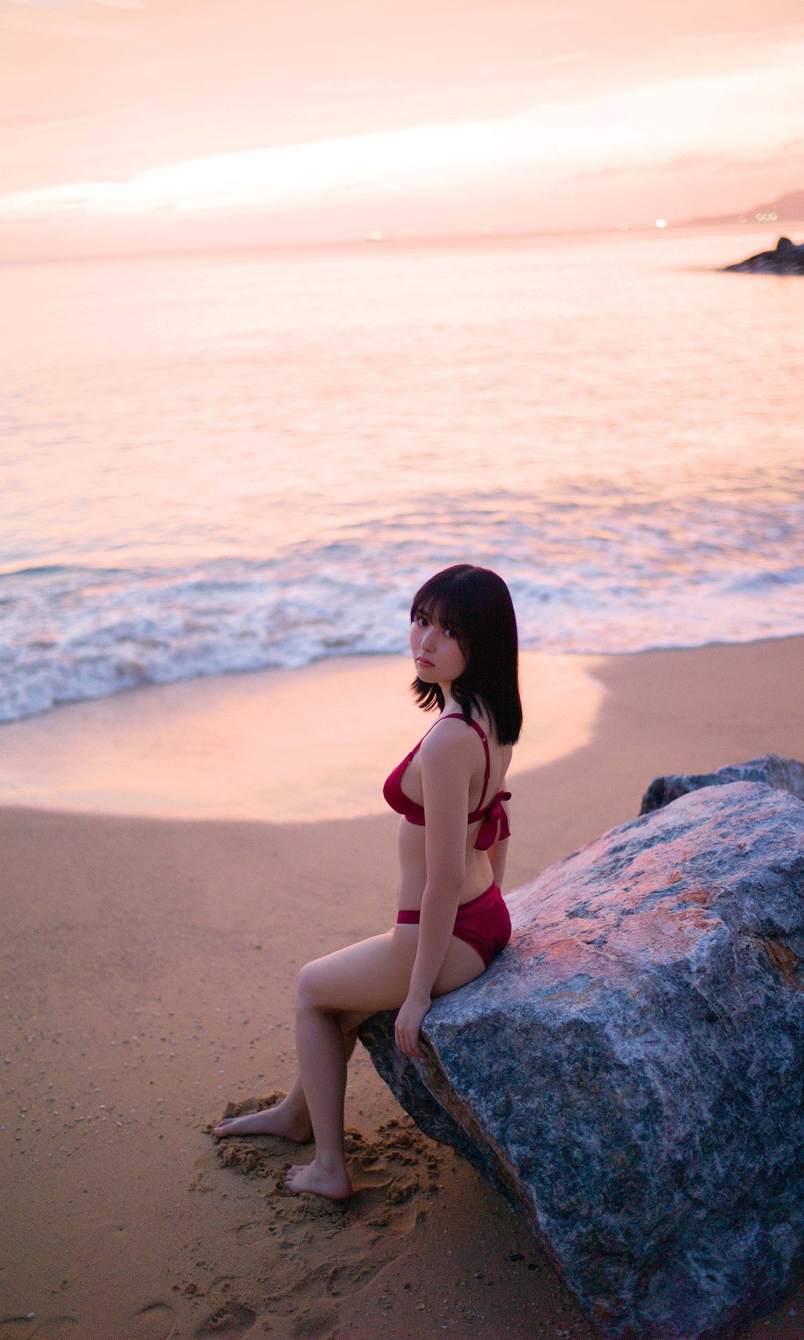 Sakina Tonchiki 頓知気さきな, 週プレ Photo Book 「曖昧な境界線~prologue~」 22 Sakina Tonchiki 頓知気さきな, 週プレ Photo Book 「曖昧な境界線~prologue~」